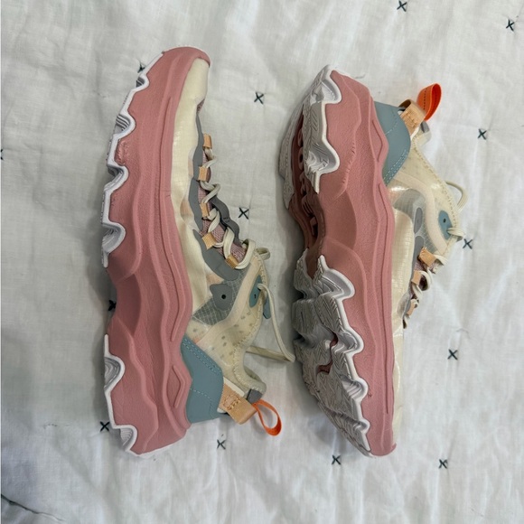 SOREL® Women's Kinetic Breakthru Tech Lace Sneakers in Chalk/Eraser Pink Sz 8.5 - Picture 8 of 10